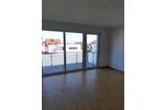 Bei VIVAWEST die Sonnenstrahlen auf dem eigenen Balkon genießen. zimmer