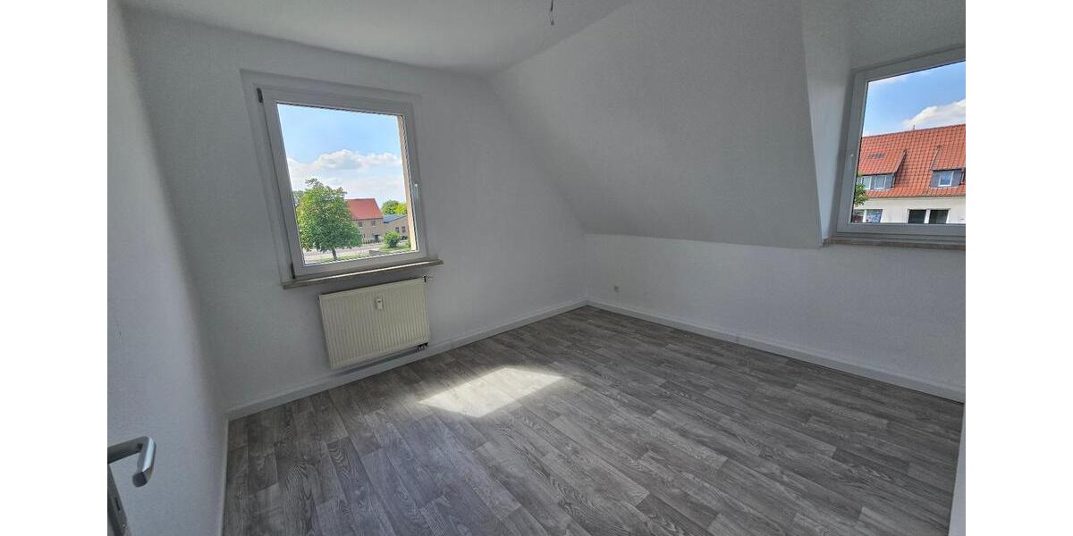 Etagenwohnung Grimma - 3 Zimmer, 69 m&sup2;, 349&euro; | Angebot:26657643