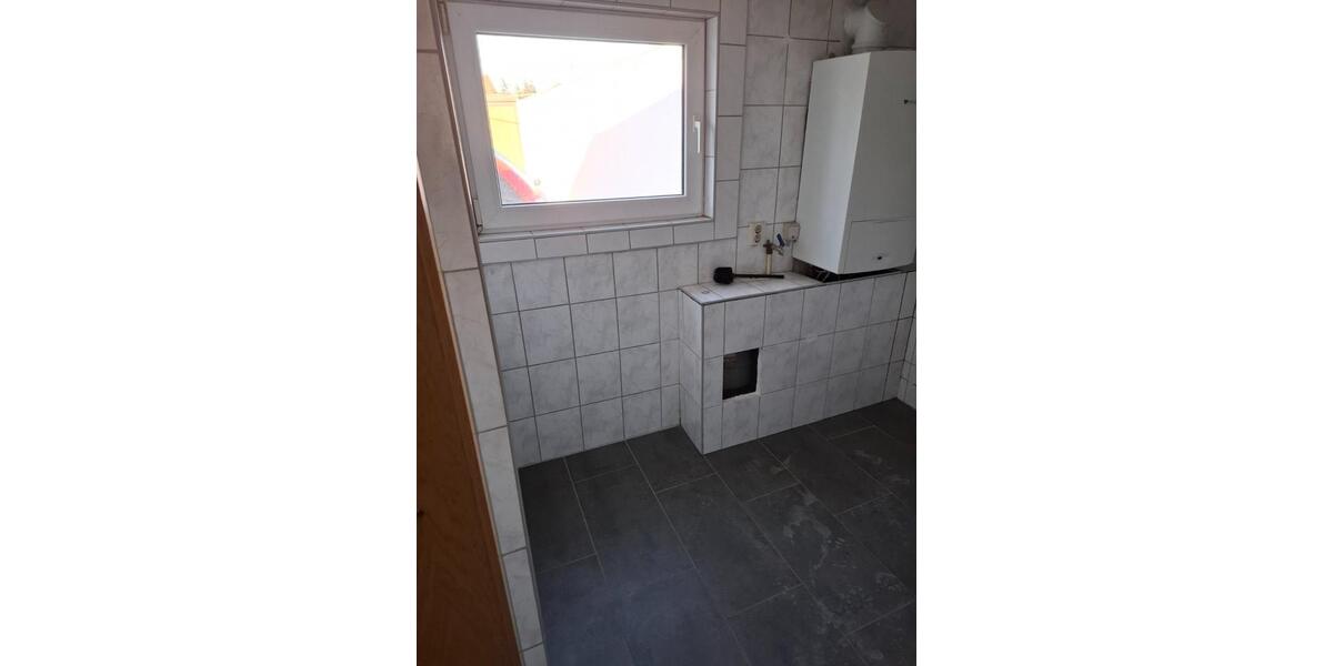 Erdgeschoßwohnung Kölleda - 2 Zimmer, 45 m&sup2;, 245&euro; | Angebot:25055344