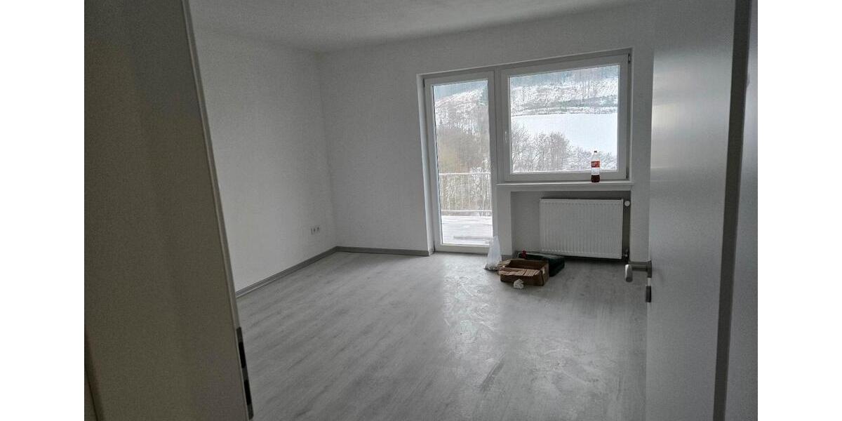 Etagenwohnung Kirchhundem - 3 Zimmer, 120 m&sup2;, 800&euro; | Angebot:25150000