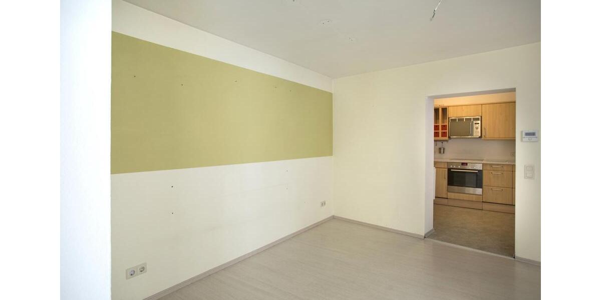 Dachgeschoßwohnung Hof Altstadt - 3 Zimmer, 100 m&sup2;, 650&euro; | Angebot:24570141