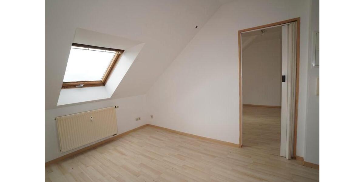 Dachgeschoßwohnung Rositz - 2 Zimmer, 30 m&sup2;, 190&euro; | Angebot:26348346
