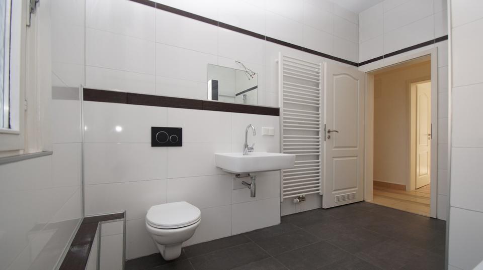 Etagenwohnung Wiesbaden Südost - 4 Zimmer, 107 m&sup2;, 1.600&euro; | Angebot:26636430