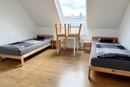 Sanierte möblierte 4,5 Zimmerwohnung 2 Bäder Einbauküche zimmer
