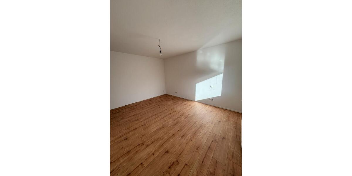 Erdgeschoßwohnung Laaber - 4 Zimmer, 106 m&sup2;, 1.320&euro; | Angebot:25906772