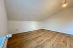 Sanierte 2-Zimmer-Dachgeschosswohnung mit neuem Bad in Ensheim - Dachgeschoßwohnung Saarbrücken-Halberg Halberg | Angebot:26764265