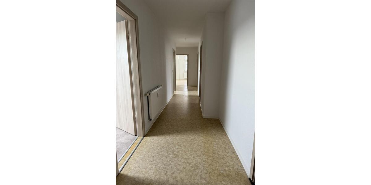 Dachgeschoßwohnung Alsleben (Saale) - 4 Zimmer, 90 m&sup2;, 540&euro; | Angebot:25778857