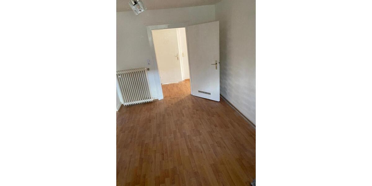 Dachgeschoßwohnung Wuppertal - 4 Zimmer, 90 m&sup2;, 920&euro; | Angebot:27590349