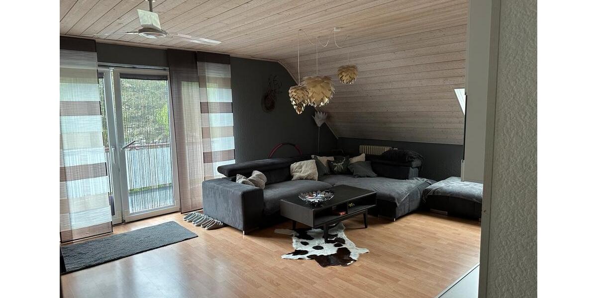 Dachgeschoßwohnung Gerolstein - 3 Zimmer, 85 m&sup2;, 1.100&euro; | Angebot:26683124