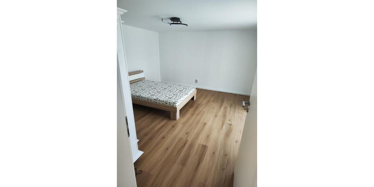 Etagenwohnung Künzell - 2 Zimmer, 70 m&sup2;, 900&euro; | Angebot:25861583