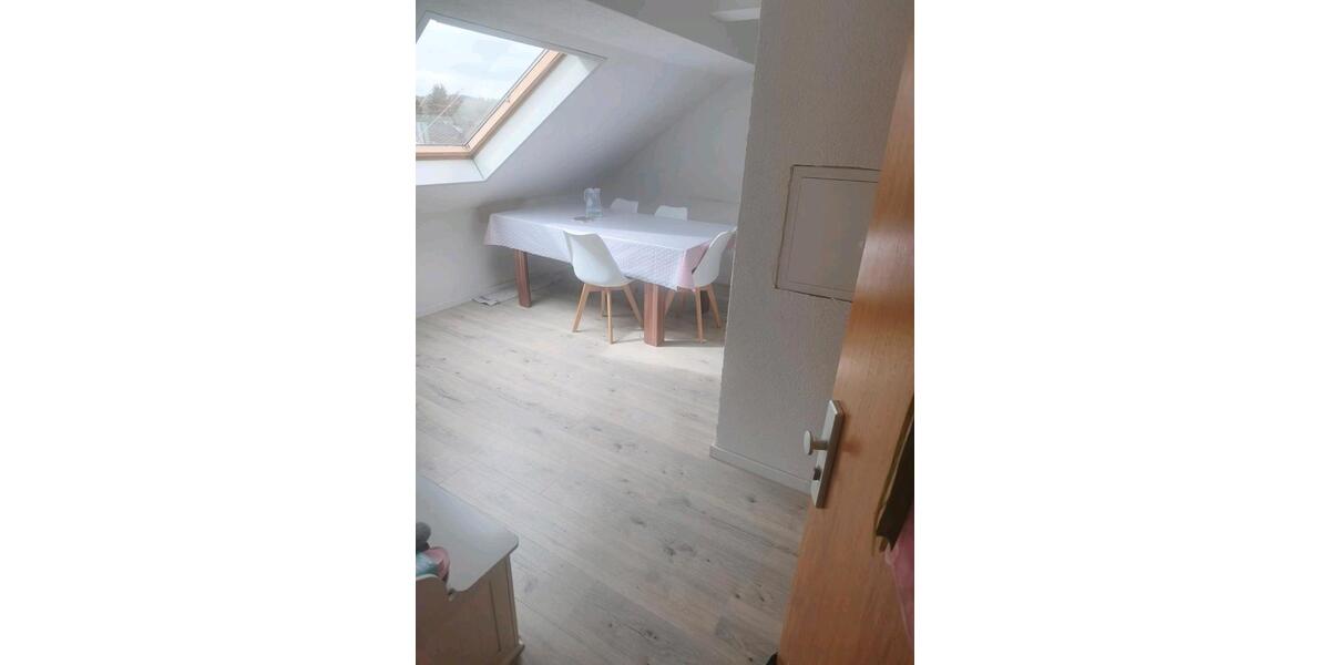 Dachgeschoßwohnung Ransbach-Baumbach Baumbach - 4 Zimmer, 80 m&sup2;, 1.150&euro; | Angebot:25959761