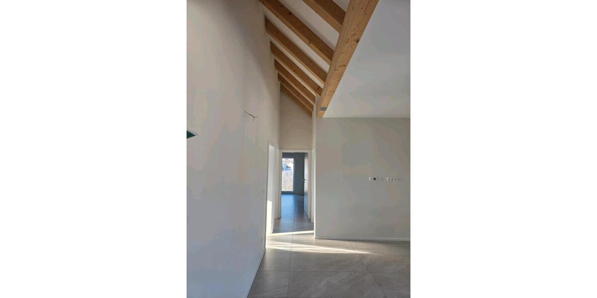 Wohnen auf Zeit Kornwestheim - 5 Zimmer, 12 m&sup2;, 550&euro; | Angebot:25943600