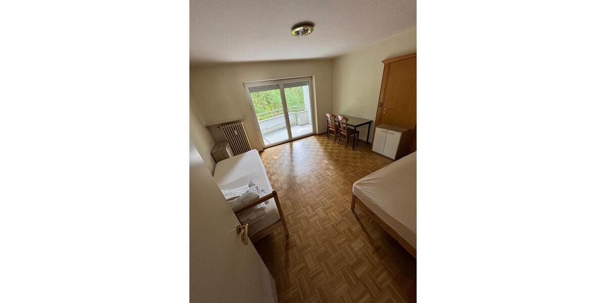 Etagenwohnung München Pasing-Obermenzing - 4 Zimmer, 95 m&sup2;, 2.500&euro; | Angebot:26161584