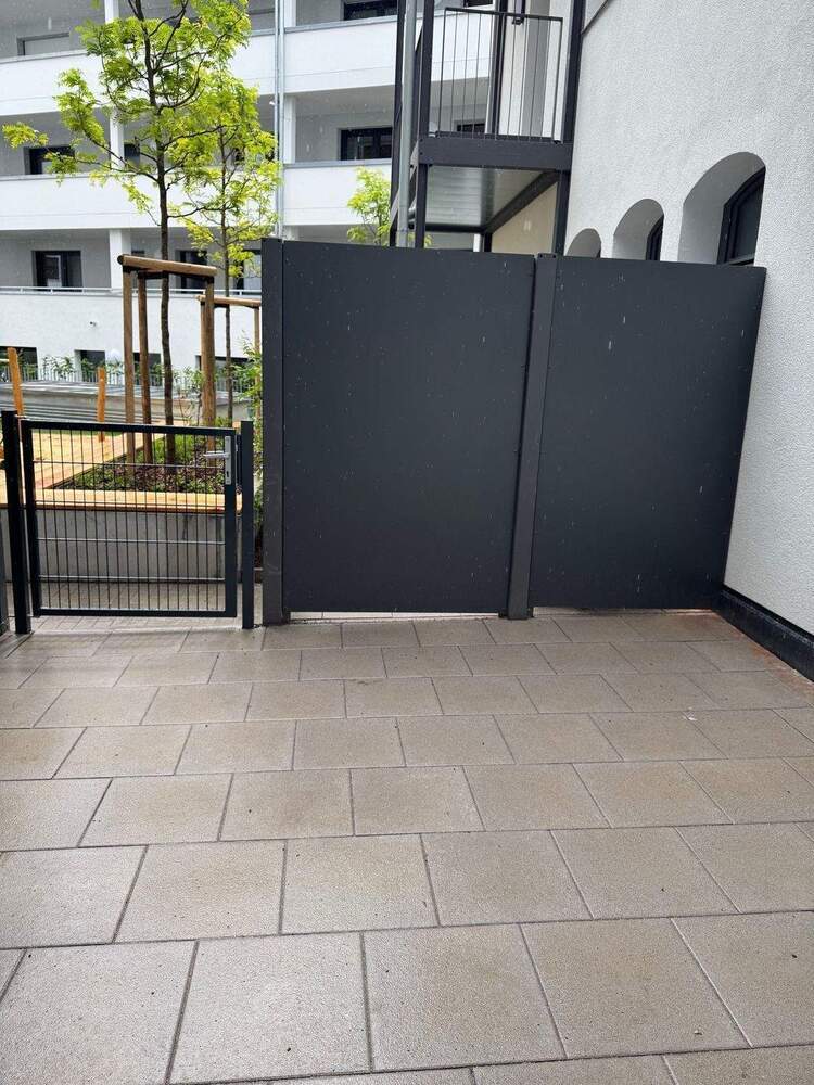 Loftige, möblierte 1-Zimmer-Wohnung mit großer Terrasse zum Erstbezug!