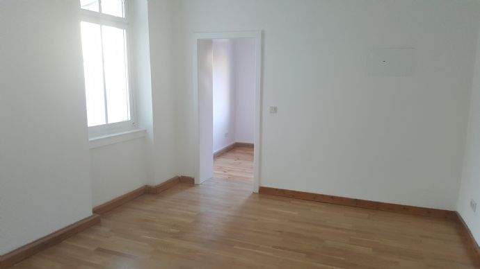 Etagenwohnung Saarbrücken Alt-Saarbrücken - 5 Zimmer, 156 m&sup2;, 1.300&euro; | Angebot:26750994