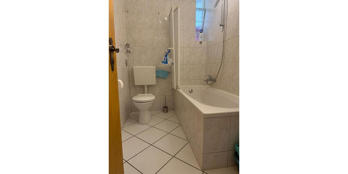 Wohnen auf Zeit Weinheim - 3 Zimmer, 17&euro; | Angebot:22456475