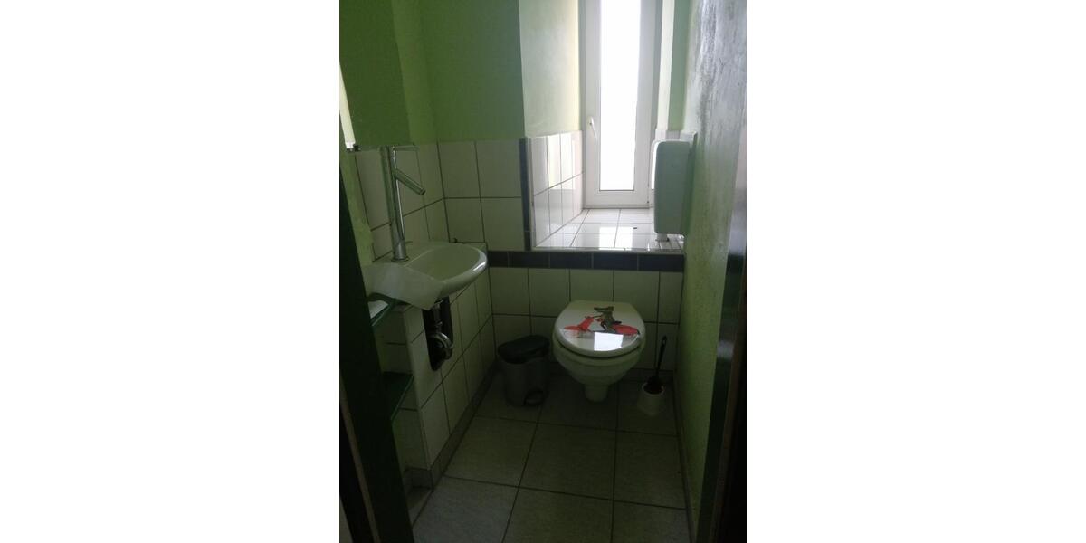 Wohnen auf Zeit Ruhland - 5 Zimmer, 170 m&sup2;, 300&euro; | Angebot:25615189