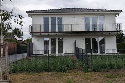 Erstbezug von 4 Wohnungen in ruhiger Lage