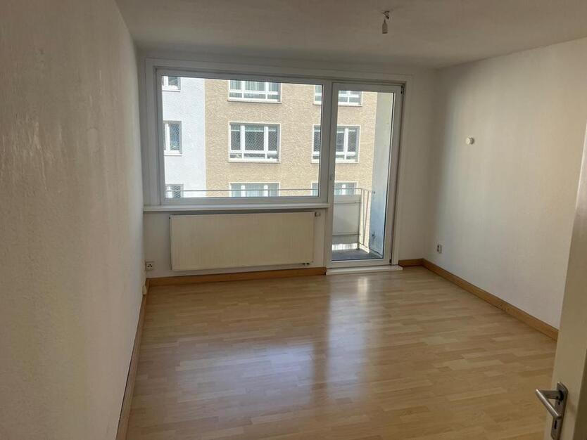 Helle 3-Zimmer-Wohnung mit Balkon in Mainz zimmer