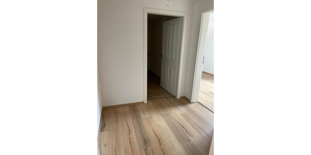 Dachgeschoßwohnung Bad Windsheim - 4 Zimmer, 81 m&sup2;, 900&euro; | Angebot:24745777