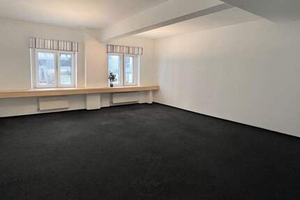 PROVISIONSFREI | BÜROS VON 300 M² - 1550 M² | CITY SÜD | 5.OG zimmer