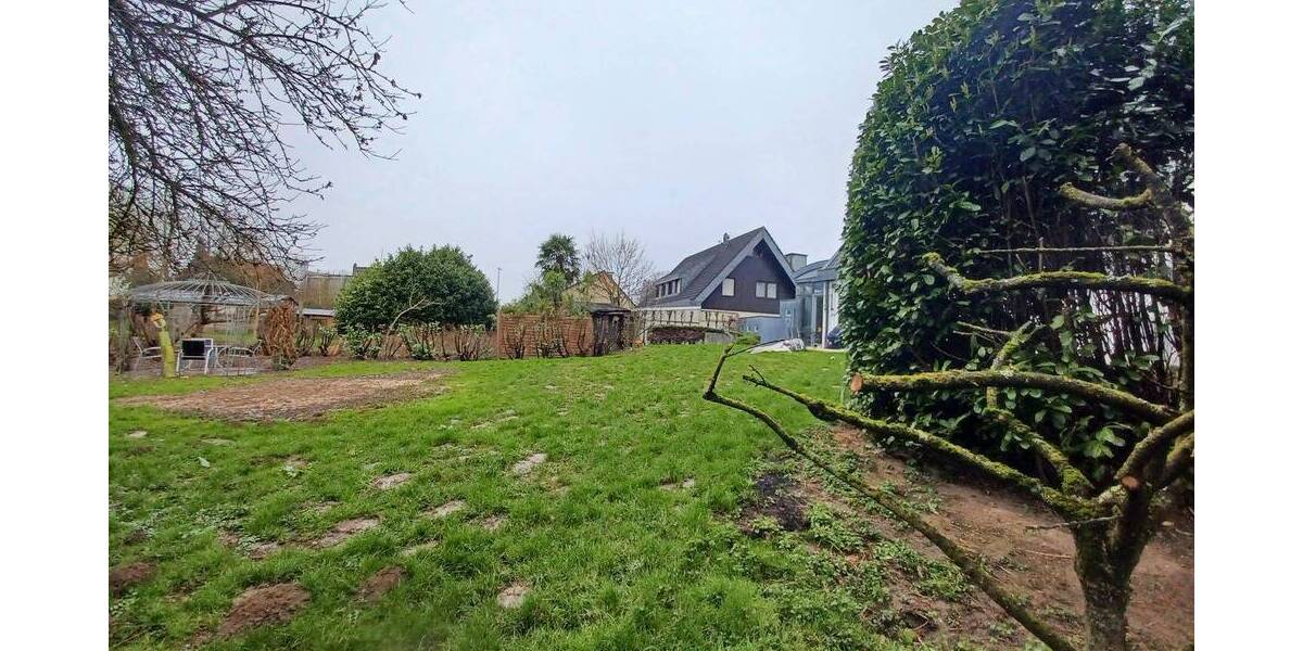 Einfamilienhaus Korschenbroich - 8 Zimmer, 243 m&sup2;, 2.865&euro; | Angebot:25927074