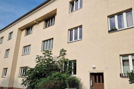 Lichtdurchflutet zum wöhlfühlen - ab Februar mit neuer Einbauküche! 3 zimmer