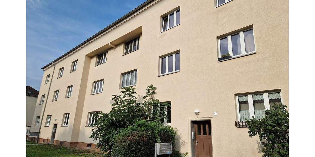 Lichtdurchflutet zum wöhlfühlen - ab Februar mit neuer Einbauküche! 3 zimmer