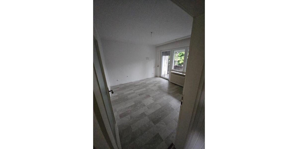 WG Zimmer im Haus Garten Balkon Badewanne NEU renoviert Einbauküc 1 zimmer