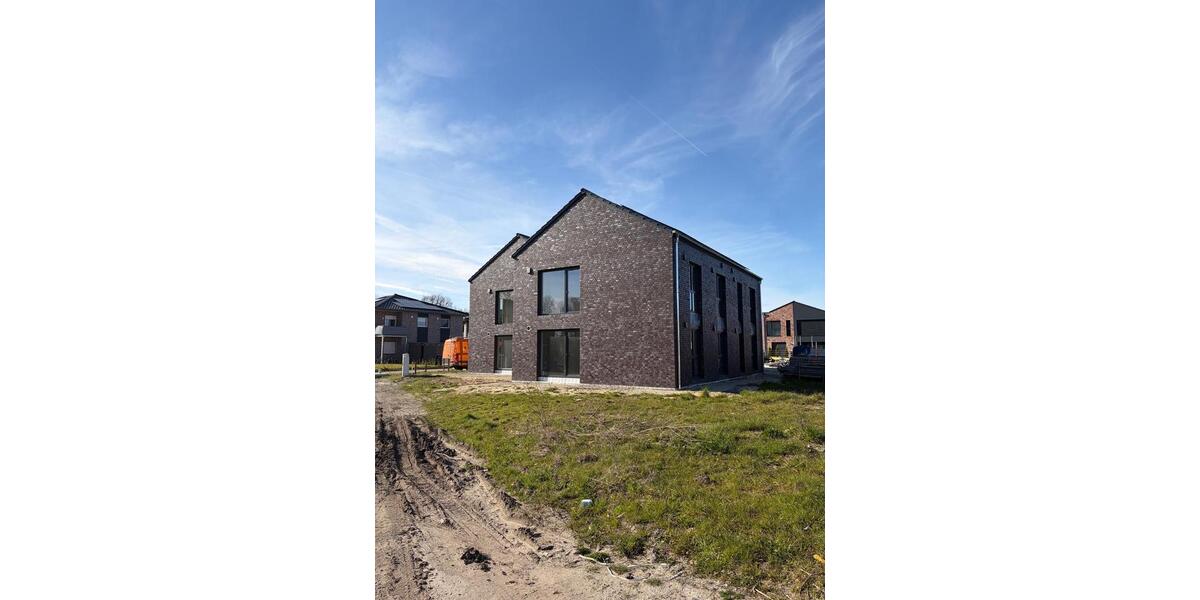Dachgeschoßwohnung Hammah - 3 Zimmer, 88 m&sup2;, 1.342&euro; | Angebot:26296862