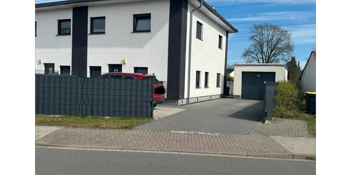 Doppelhaushälfte Uetze - 4 Zimmer, 125 m&sup2;, 1.450&euro; | Angebot:26019690