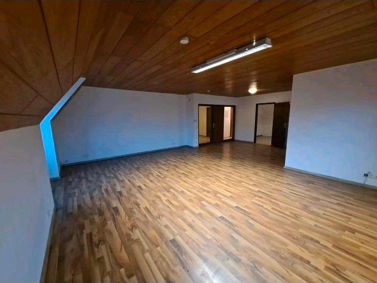 Dachgeschoßwohnung Obrigheim - 3.5 Zimmer, 108 m&sup2;, 1.100&euro; | Angebot:25928793