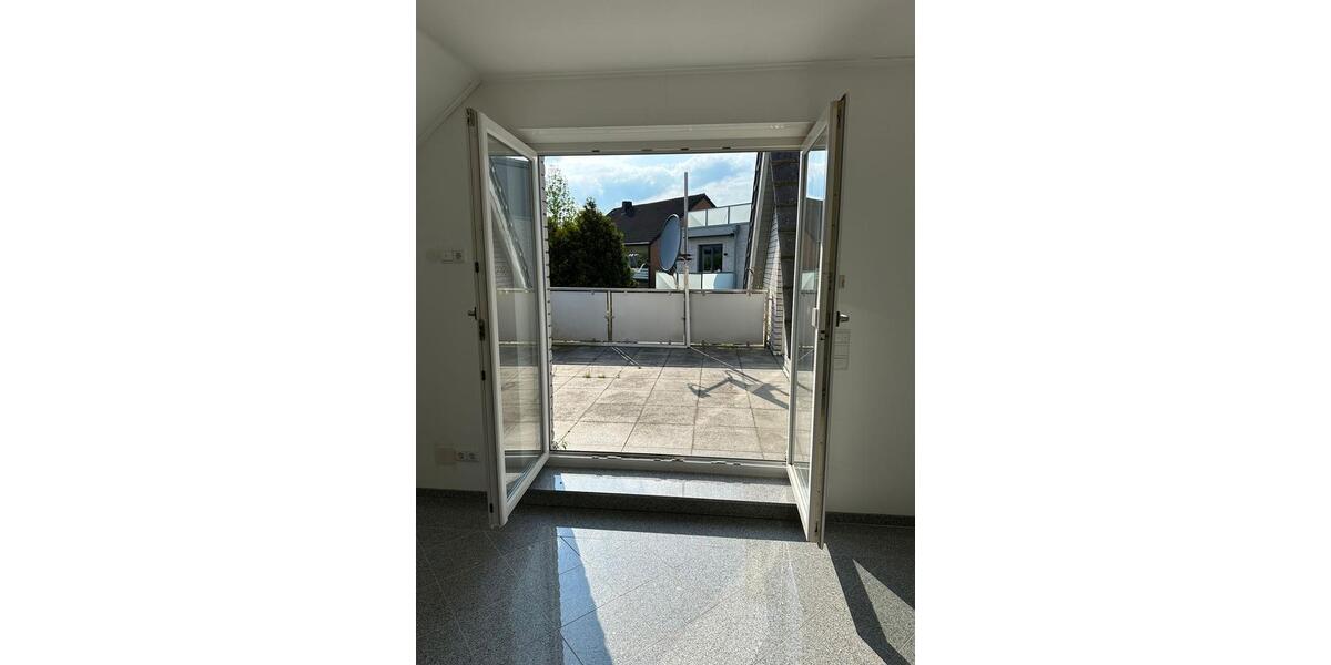Dachgeschoßwohnung Rheda-Wiedenbrück Wiedenbrück - 4 Zimmer, 144 m&sup2;, 1.400&euro; | Angebot:26702990