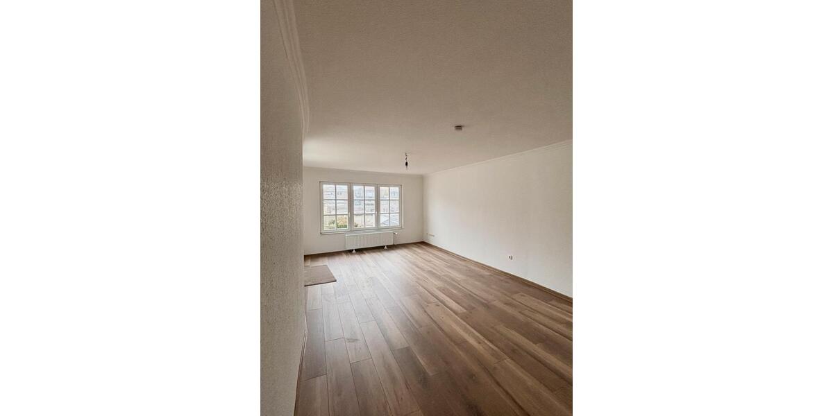 Dachgeschoßwohnung Heinsberg - 2 Zimmer, 75 m&sup2;, 750&euro; | Angebot:25307125