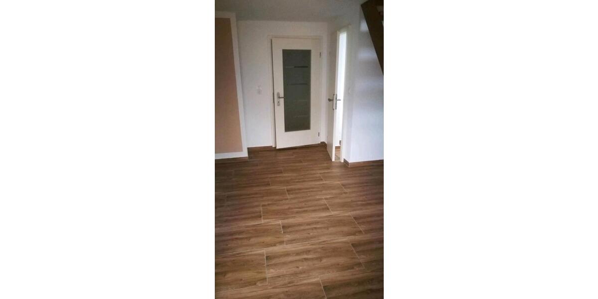 Etagenwohnung Bernstadt auf dem Eigen - 3 Zimmer, 72 m&sup2;, 485&euro; | Angebot:26074408