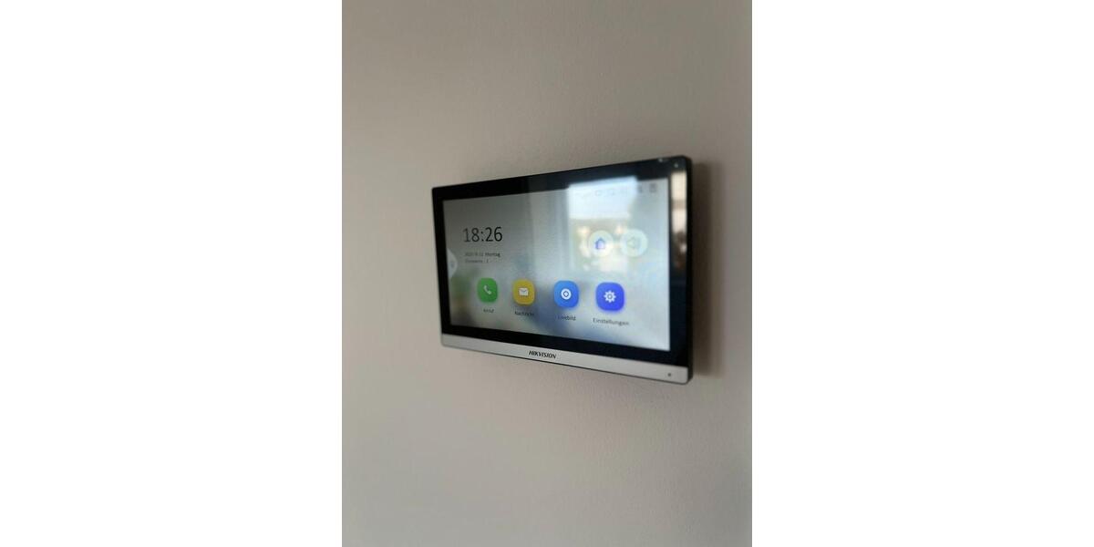 Kernsanierte 3 Zimmer-Wohnung mit Balkon in zentraler Lage 3 zimmer