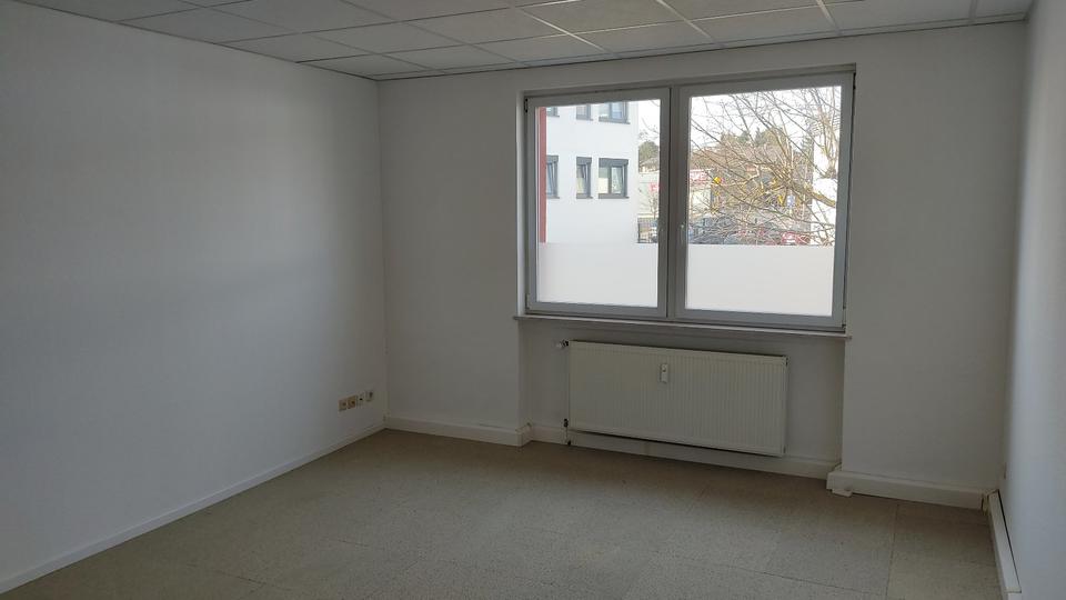 Gewerbeobjekt Lich - 7&euro; | Angebot:22481714