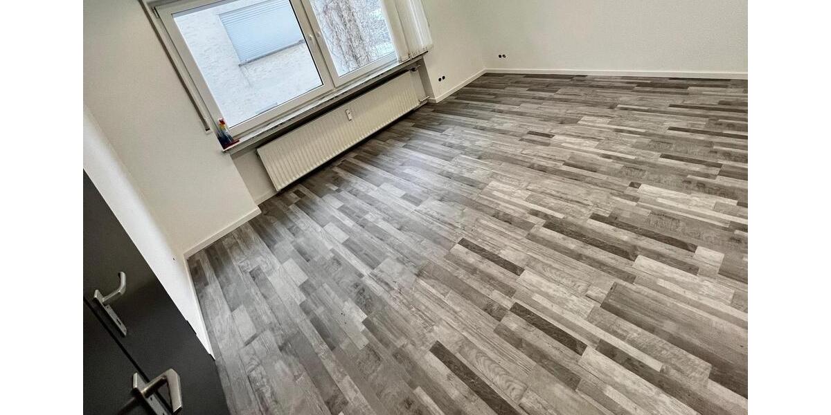 Etagenwohnung Wilnsdorf - 6.5 Zimmer, 120 m&sup2;, 1.150&euro; | Angebot:26566398