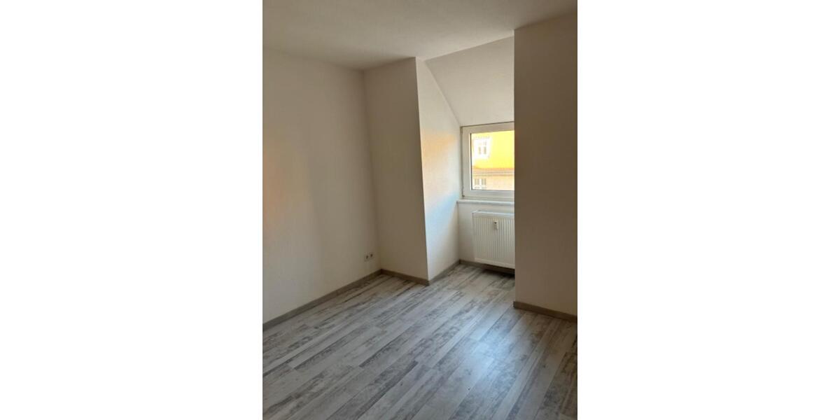 Dachgeschoßwohnung Magdeburg Neue Neustadt - 4 Zimmer, 121 m&sup2;, 847&euro; | Angebot:26411644