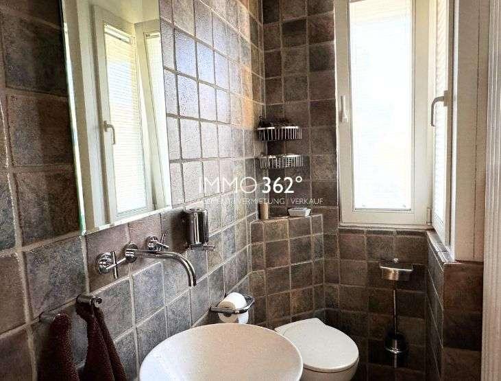 Einfamilienhaus Kassel Harleshausen - 2.5 Zimmer, 146 m&sup2;, 1.650&euro; | Angebot:25929937