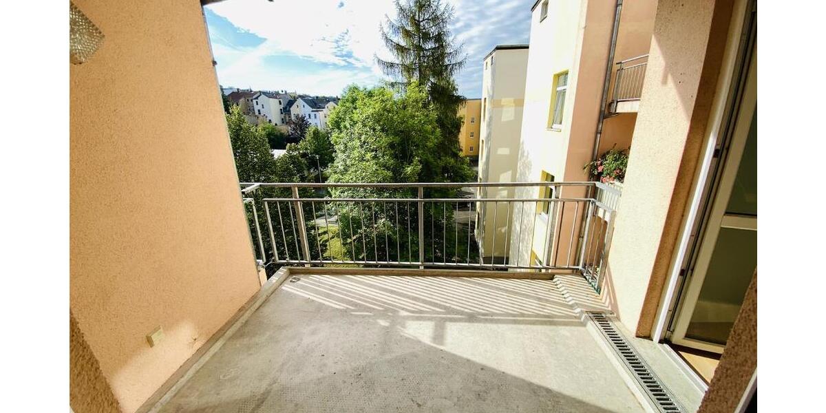 Süd-Balkon! 2-Raum Wohnung mit Dusche, Aufzug im Haus und Tiefgarage! - Etagenwohnung Gera Alt-Bieblach | Angebot:27119921