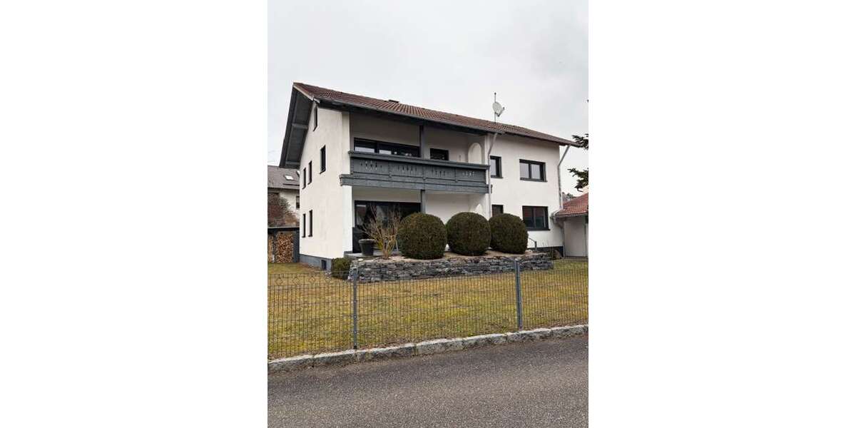 Etagenwohnung Essenbach - 3 Zimmer, 105 m&sup2;, 1.100&euro; | Angebot:24944027