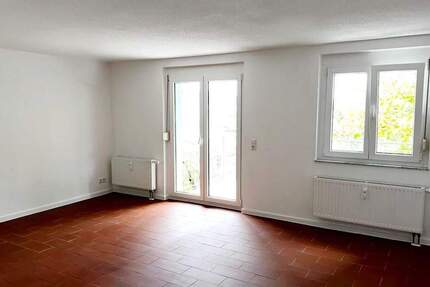 Drei Zimmer-Wohnung + Tageslichtbad mit Wanne + Keller + Balkon - nur noch einziehen! 3 zimmer