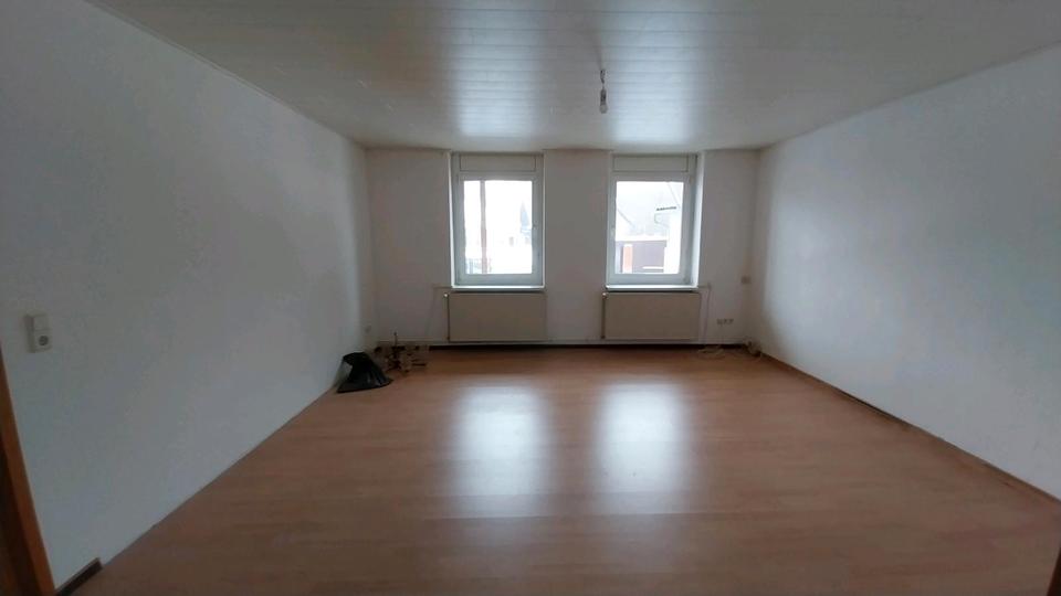 Erdgeschoßwohnung Erxleben - 1 Zimmer, 79 m&sup2;, 380&euro; | Angebot:24865372