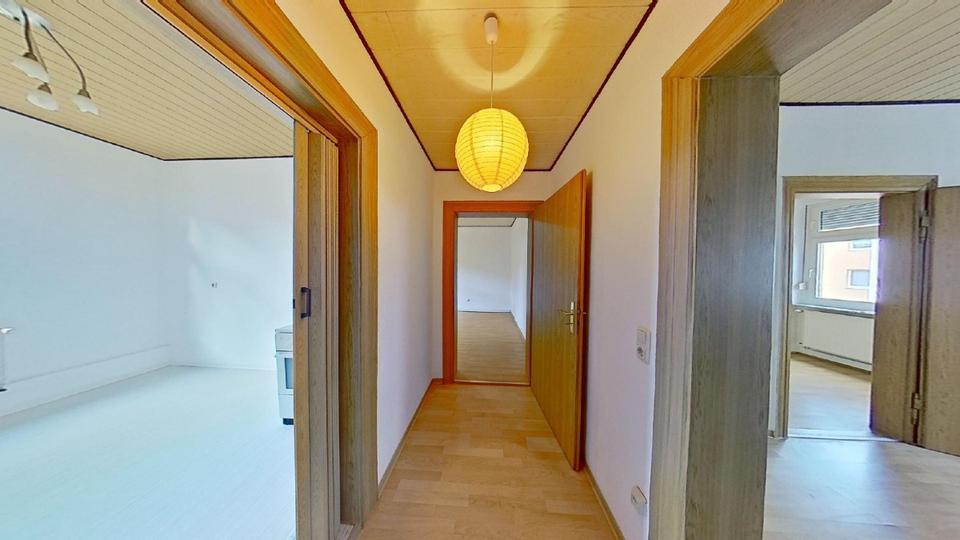 Etagenwohnung Köthen (Anhalt) - 3 Zimmer, 84 m&sup2;, 462&euro; | Angebot:24343855