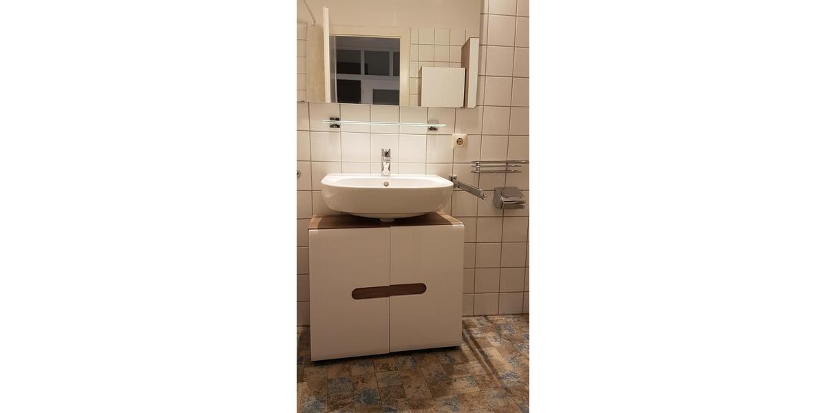 Wohnen auf Zeit Lörrach - 1 Zimmer, 16 m&sup2;, 400&euro; | Angebot:25654130