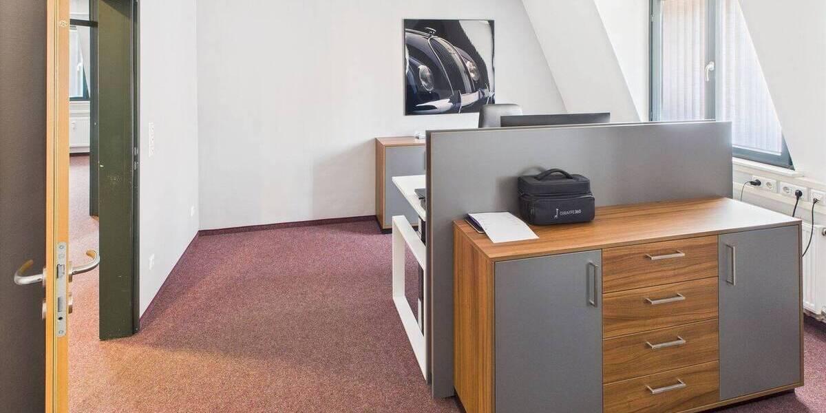 Gewerbeobjekt Eisenach - 5 Zimmer, 122 m&sup2;, 780&euro; | Angebot:25738085