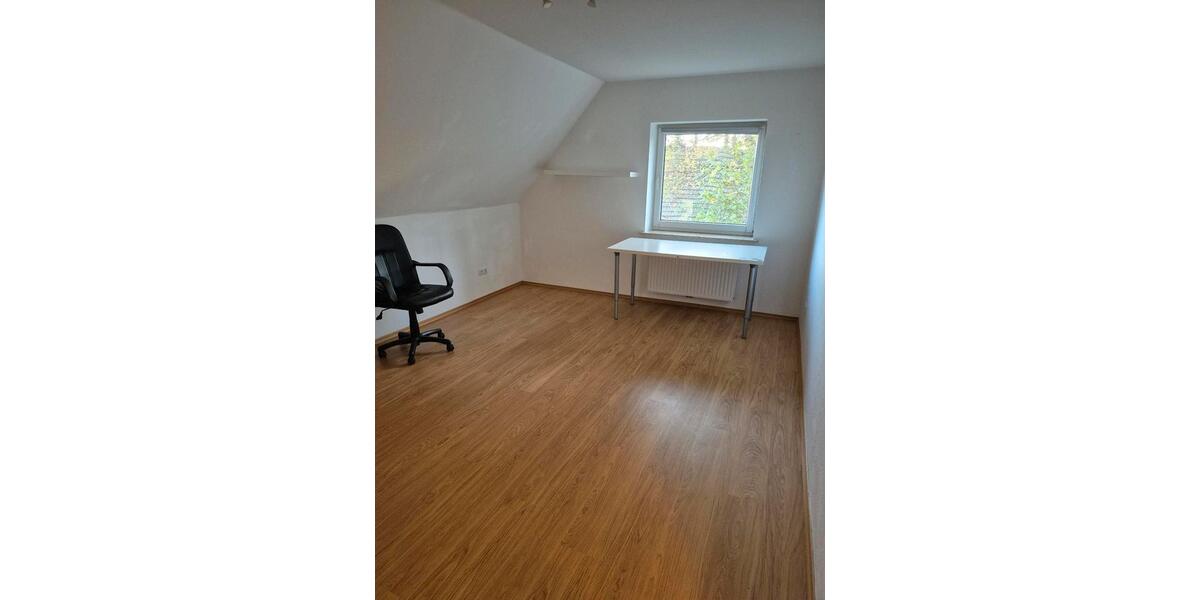 Dachgeschoßwohnung Löningen - 3 Zimmer, 95 m&sup2;, 900&euro; | Angebot:26253792