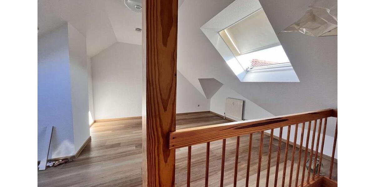 Dachgeschoßwohnung Ostfildern - 3.5 Zimmer, 77 m&sup2;, 1.580&euro; | Angebot:26637748