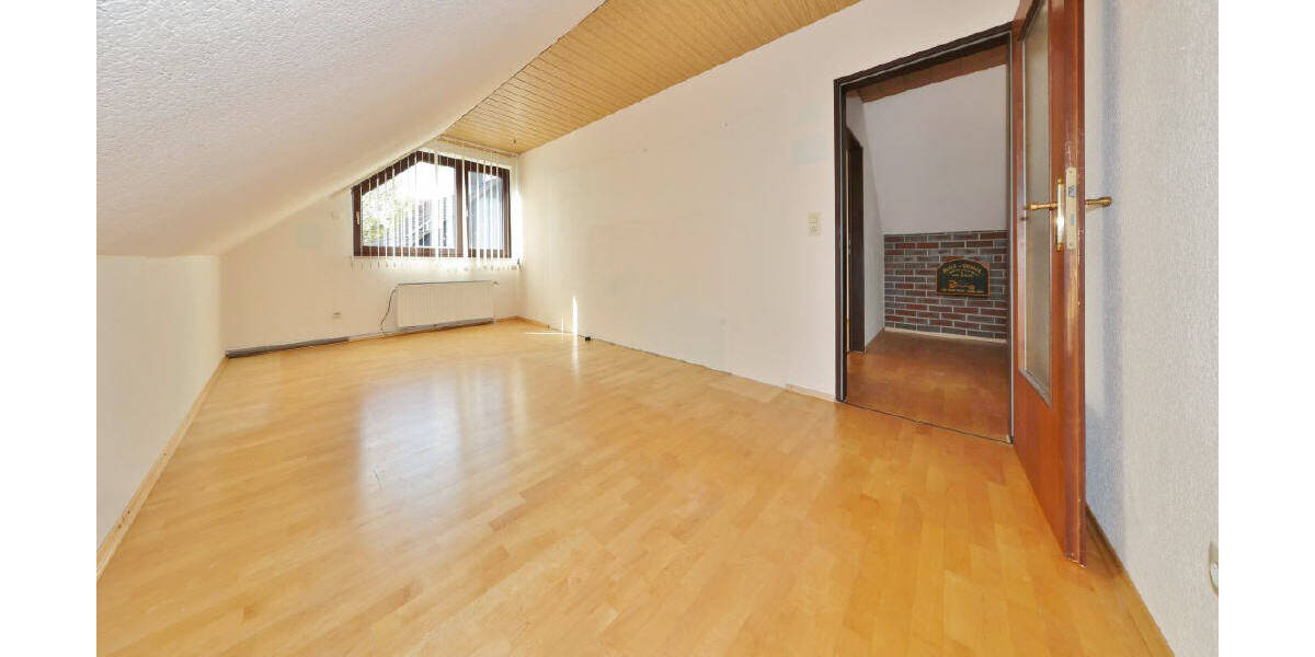 Doppelhaushälfte Wilhelmshaven-Aldenburg Neuende - 5 Zimmer, 141 m&sup2;, 1.100&euro; | Angebot:26741173